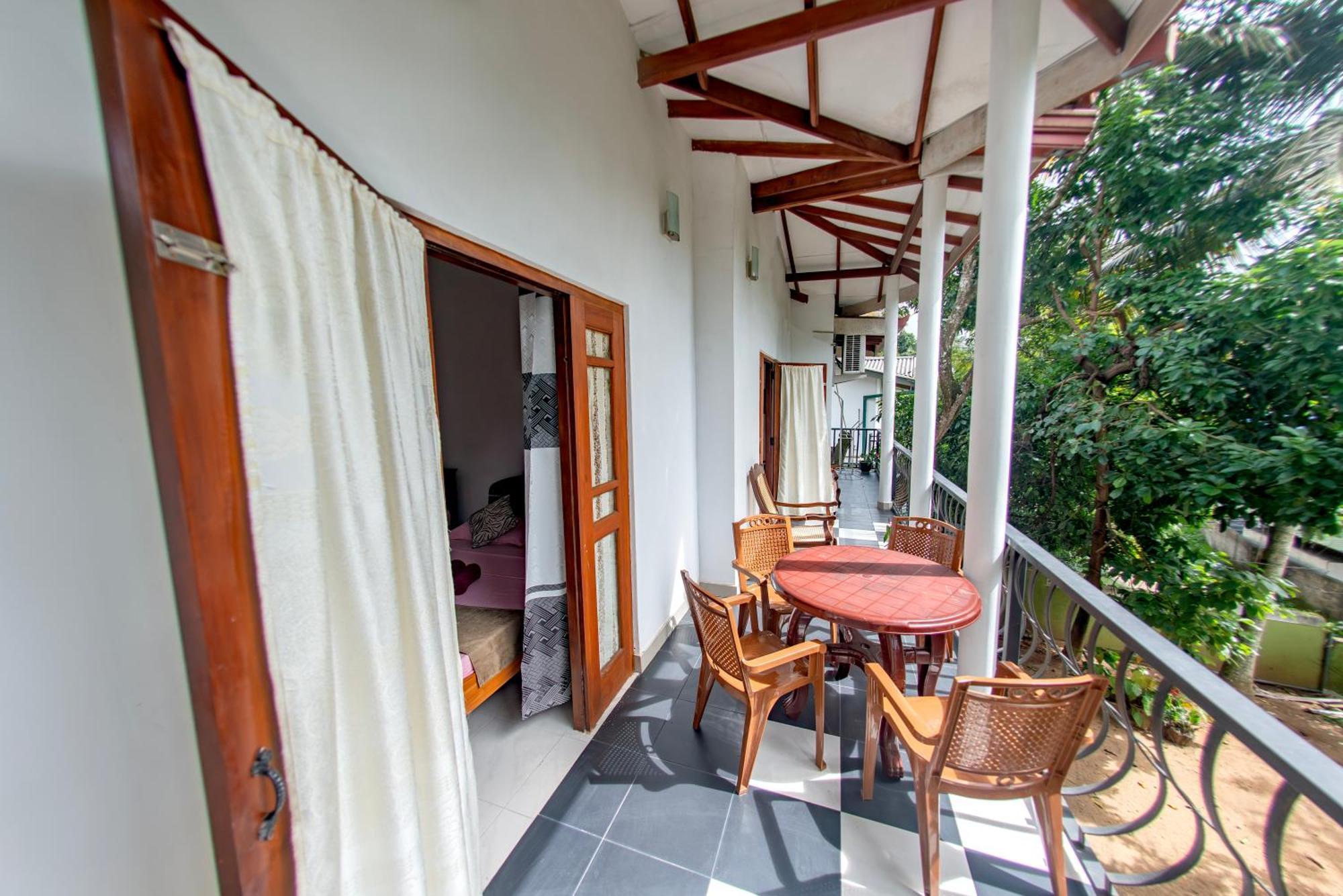 Ciel Grand Villa Kandy Exterior photo